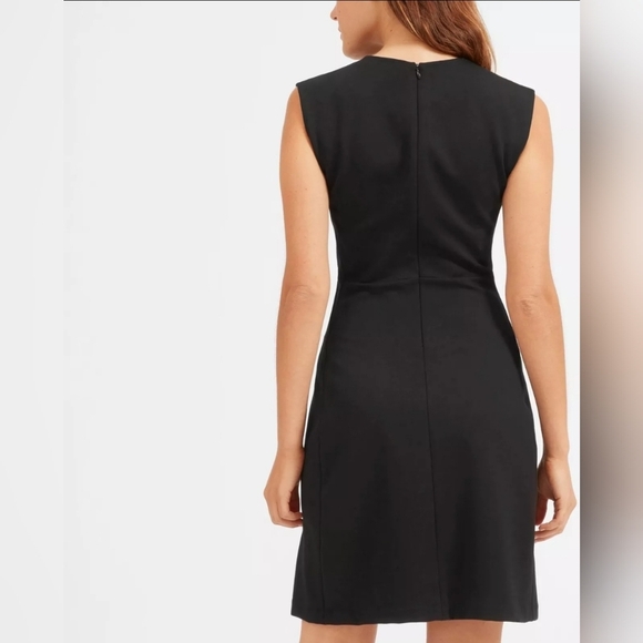 Everlane Black Sleeveless Fit & Flare V-Neck Stretch Dress Sz 6 - Picture 2 of 15